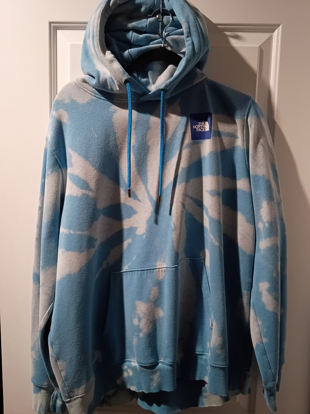 The North Face Men’s Blue Tie-Dye Hoodie Sweater XXL